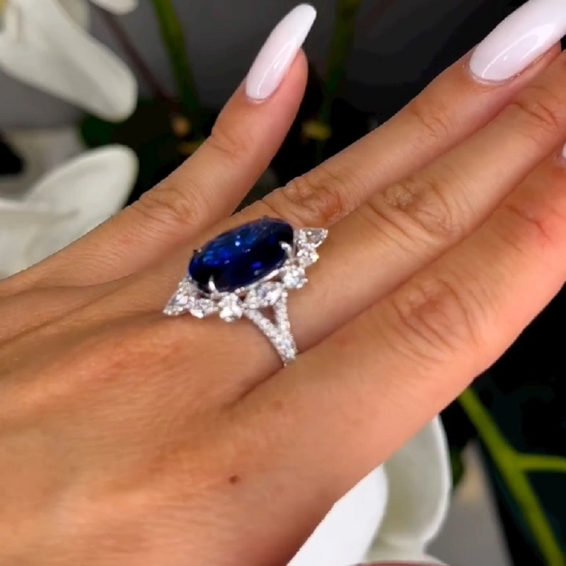 8.0 Carat Oval Cut Blue Sapphire Engagement Wedding Ring
