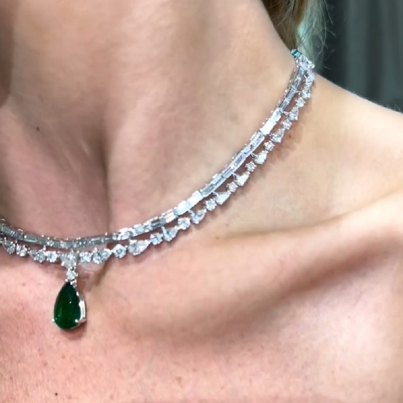 9.0 Carats Pear Cut Emerald & Moissanite Tennis Necklace