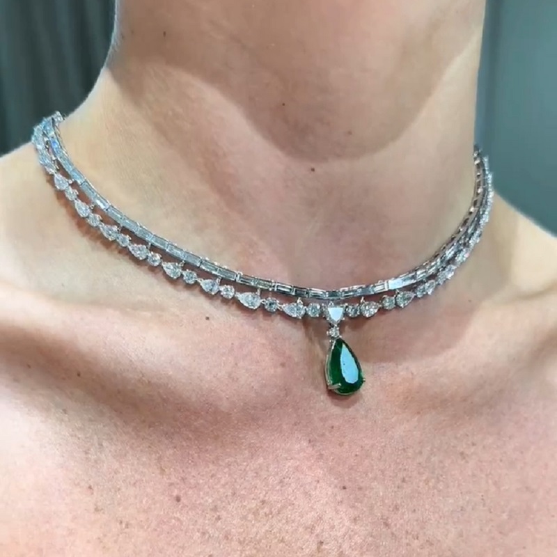 9.0 Carats Pear Cut Emerald & Moissanite Tennis Necklace