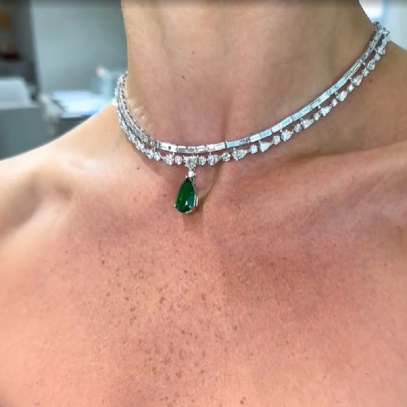 9.0 Carats Pear Cut Emerald & Moissanite Tennis Necklace