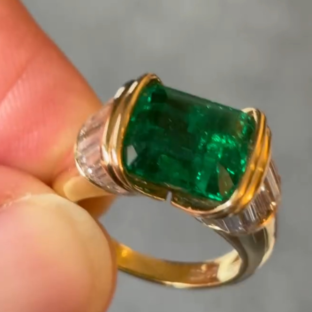 Retro Design 5ct Asscher Cut Emerald Ring