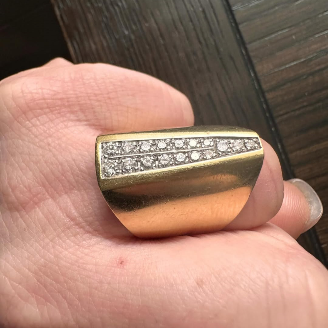 4.05ctw White Stone Cigar Band Ring 