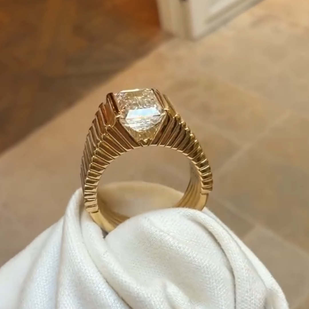Fashion 12 Step Design Emerald Cut White Stone Ring