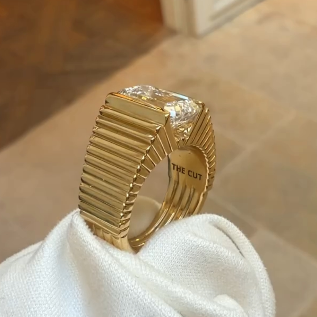 Fashion 12 Step Design Emerald Cut White Stone Ring