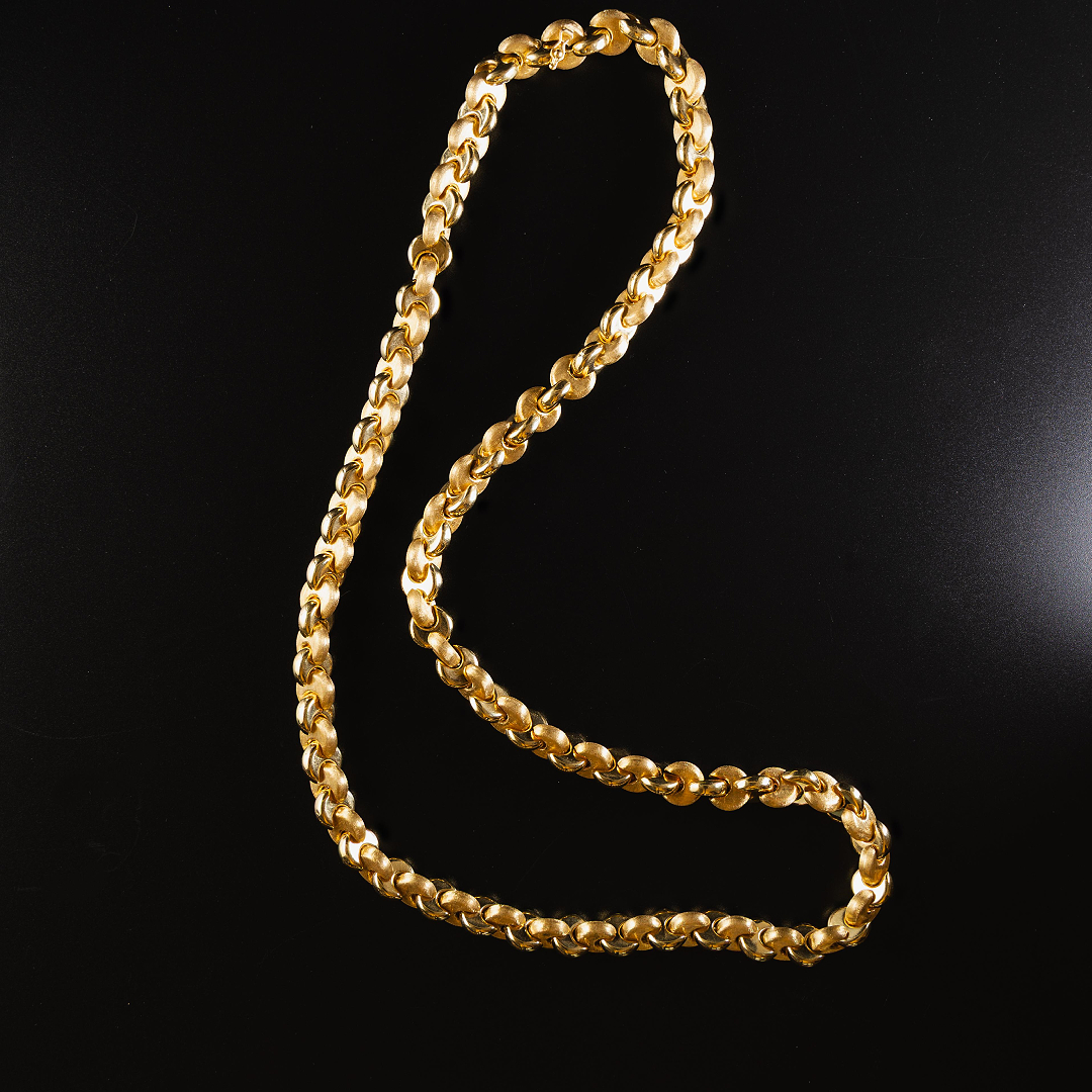 18k Yellow Gold Necklace With Interlocking Links