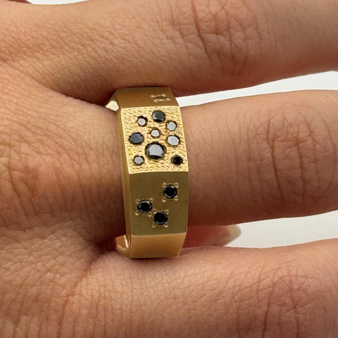 0.55 Carats Black Stone Man Band Ring in Gold Tone