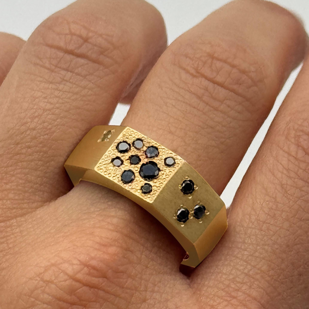 0.55 Carats Black Stone Man Band Ring in Gold Tone