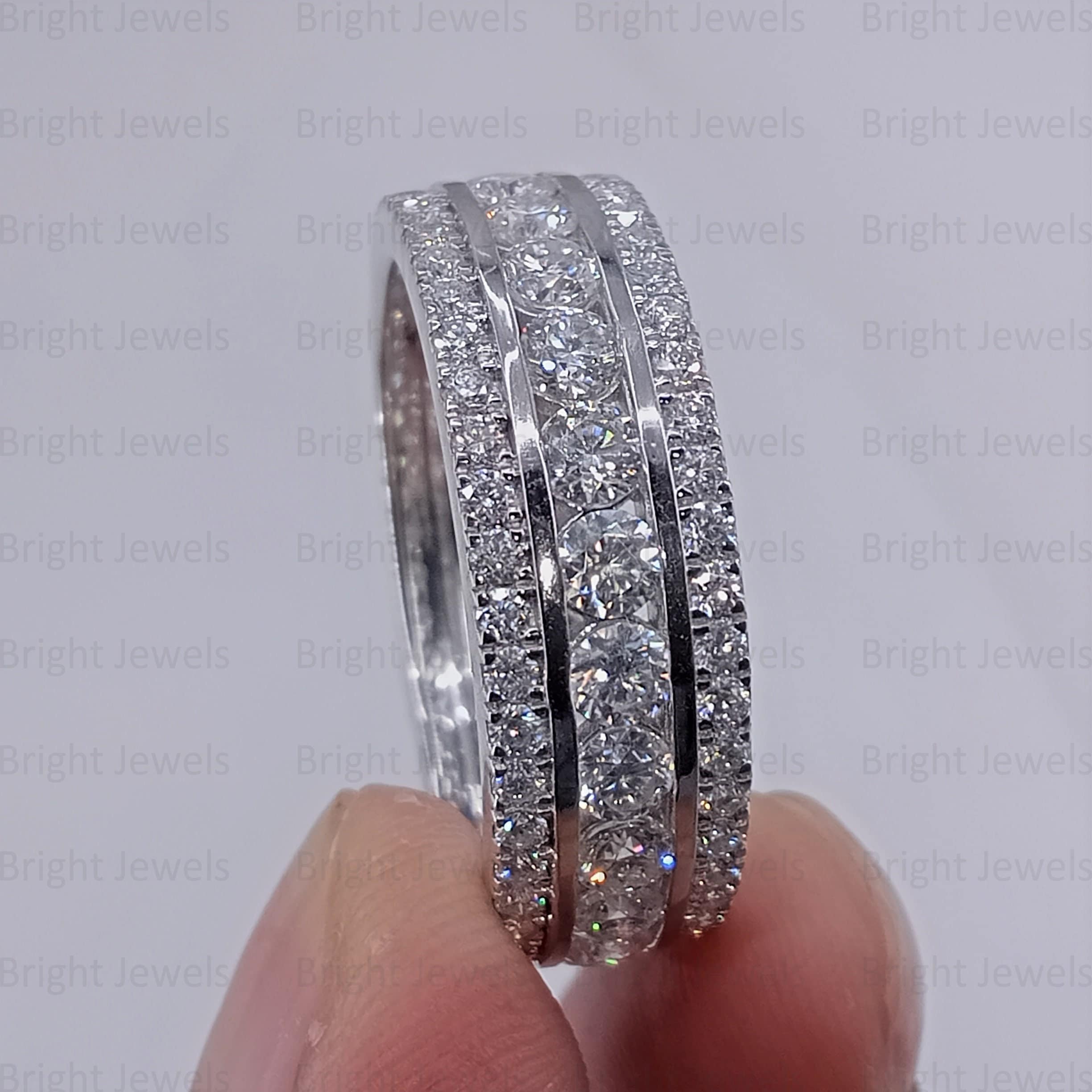  Classic Round Brilliant Cut Men's Eternity Band Ring