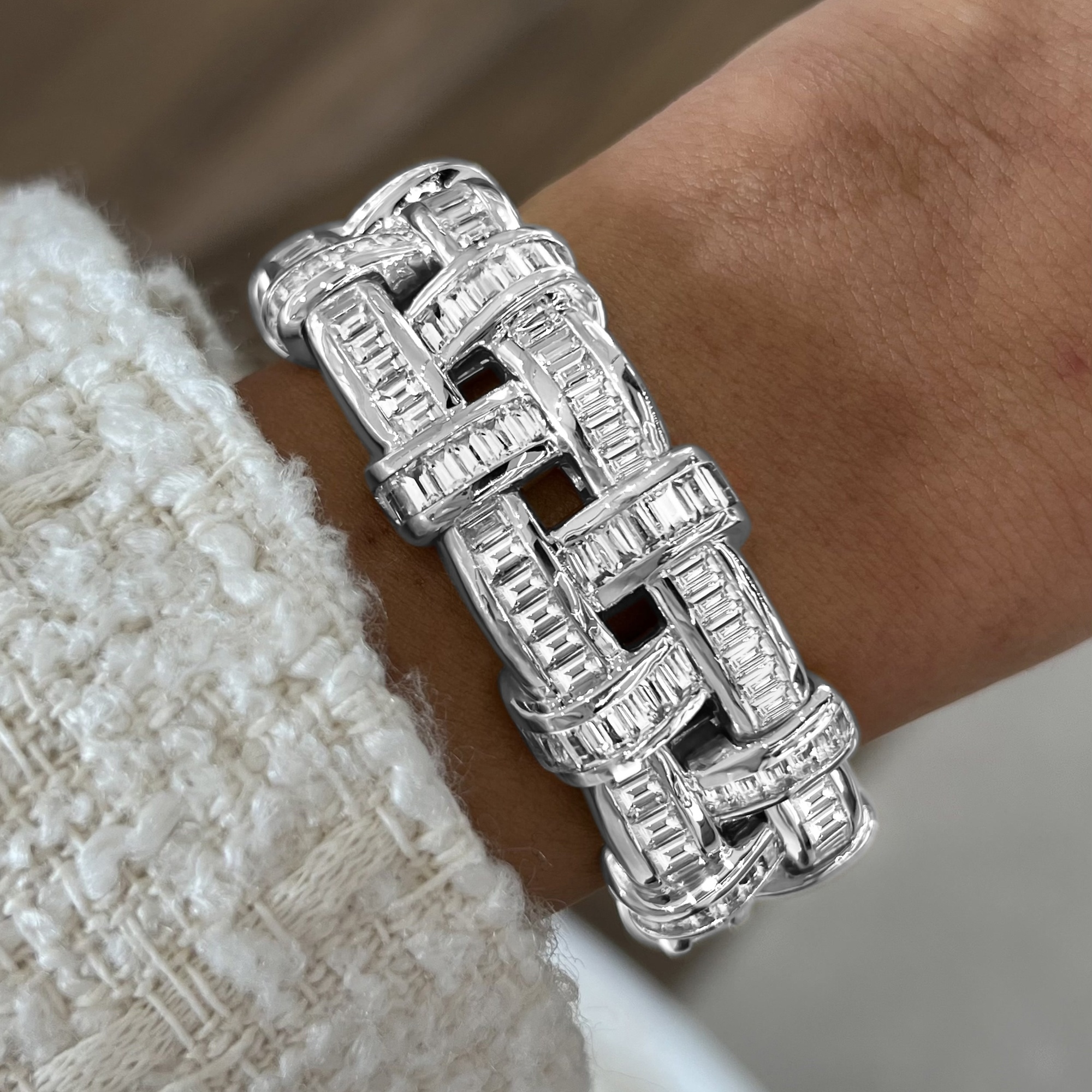 White Stone Basket Weave Design Bracelet in Silver