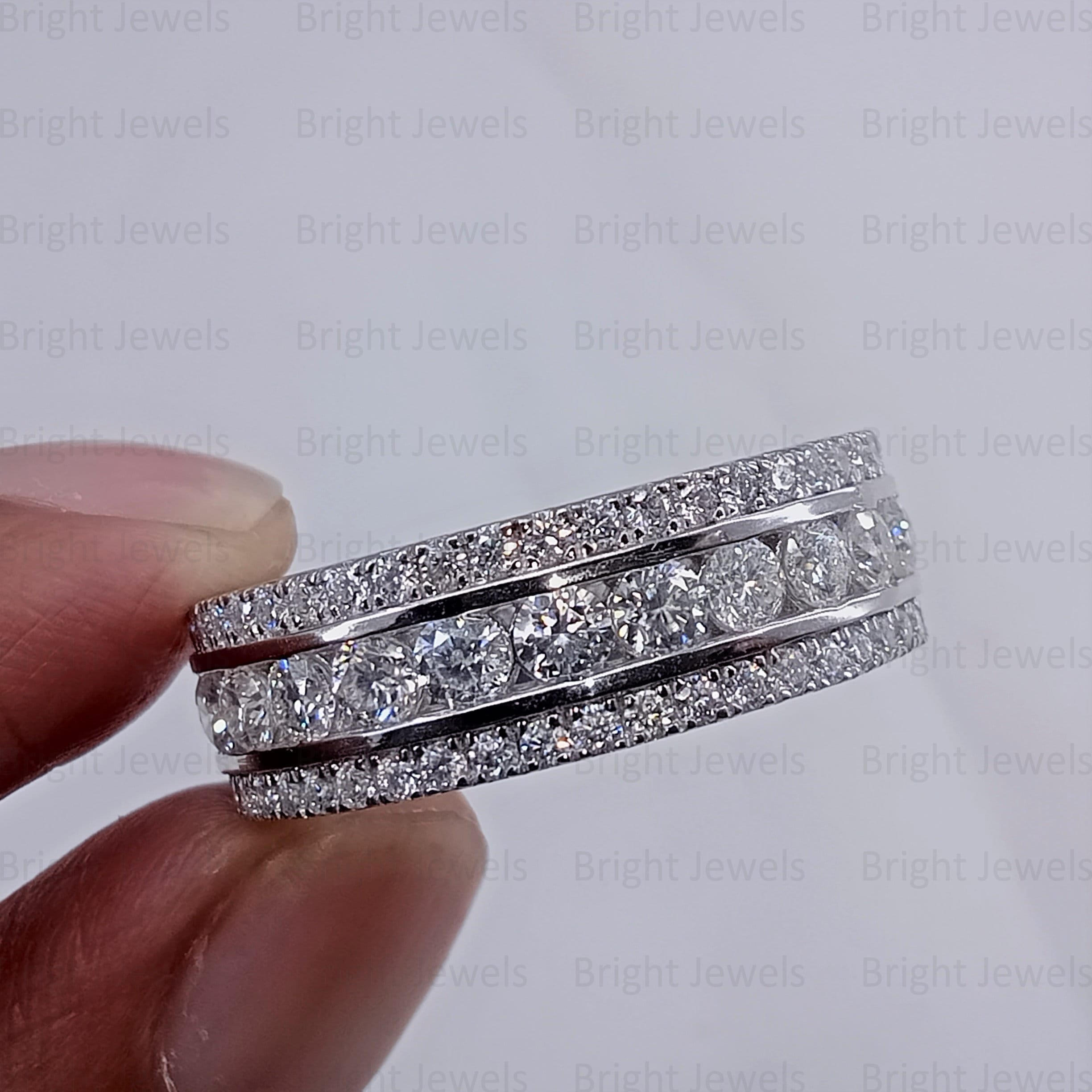  Classic Round Brilliant Cut Men's Eternity Band Ring