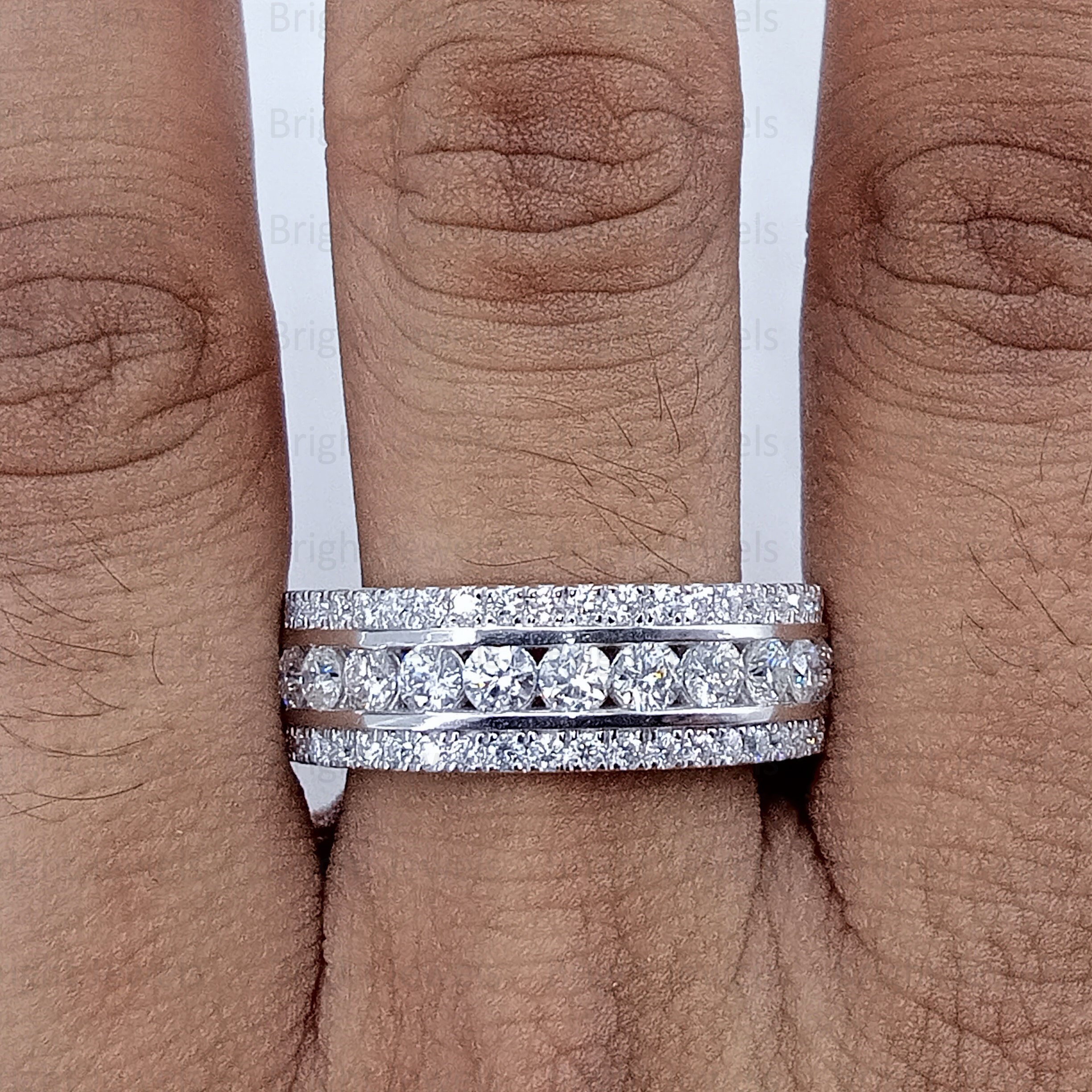  Classic Round Brilliant Cut Men's Eternity Band Ring