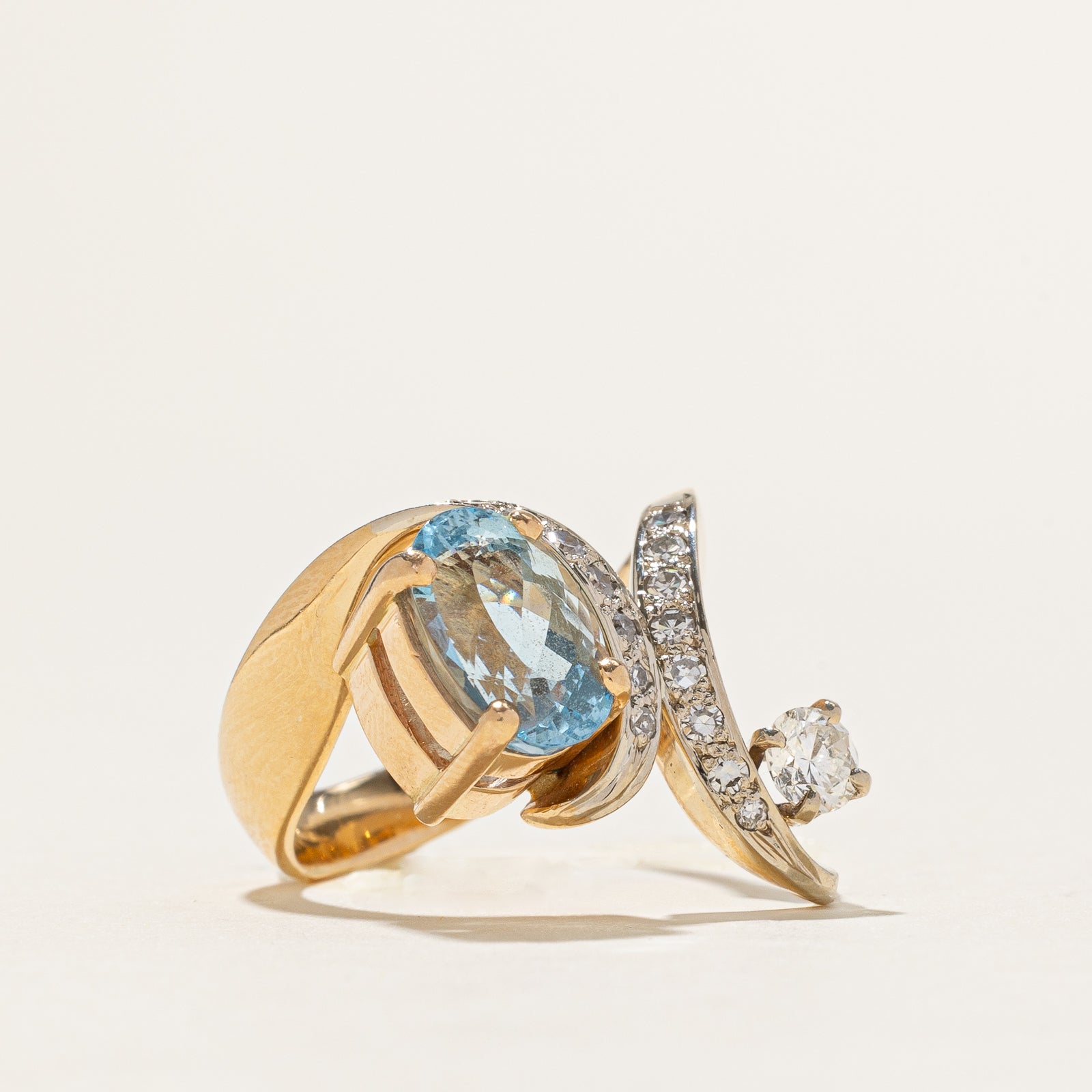 2.16ctw Aquamarine & White Stone Cocktail Ring