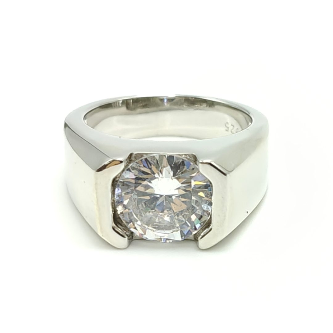 Men's Classic Round Brilliant Cut Moissanite Ring