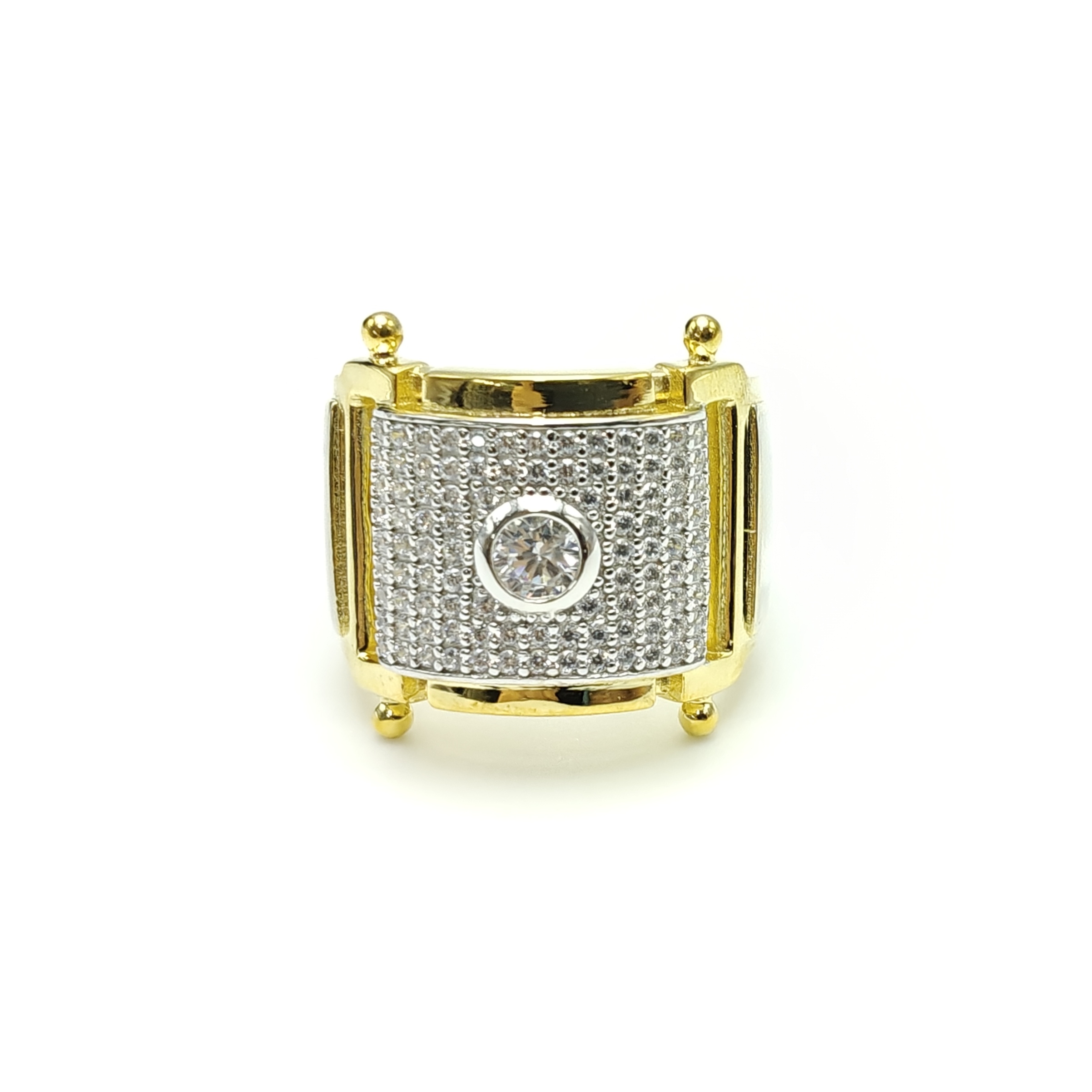 Men's Round Cut Moissanite Ring in Gold