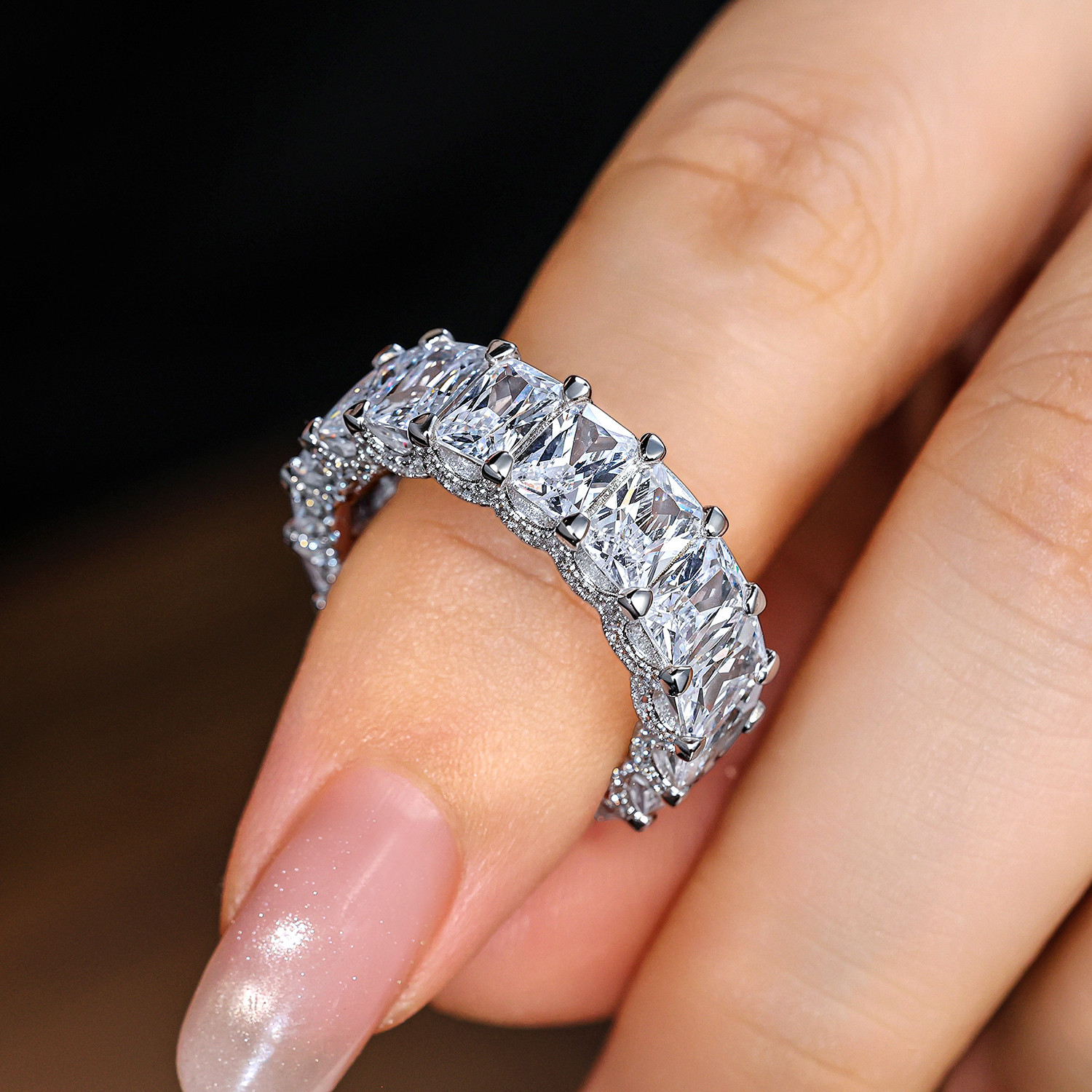 14‑Stones Emerald Cut White Moissanite Stackable Ring