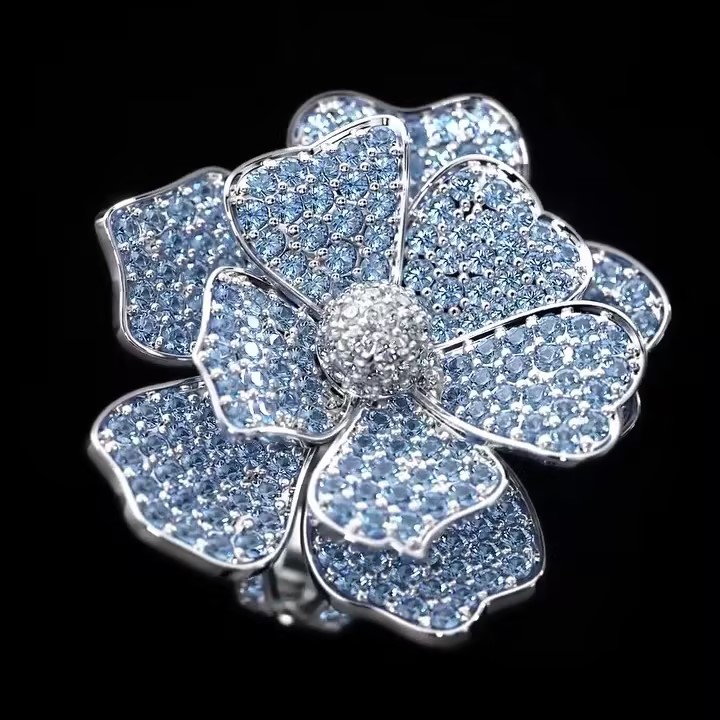 7.95ct Luxury Flower Design Cocktail Ring-Blue Stone