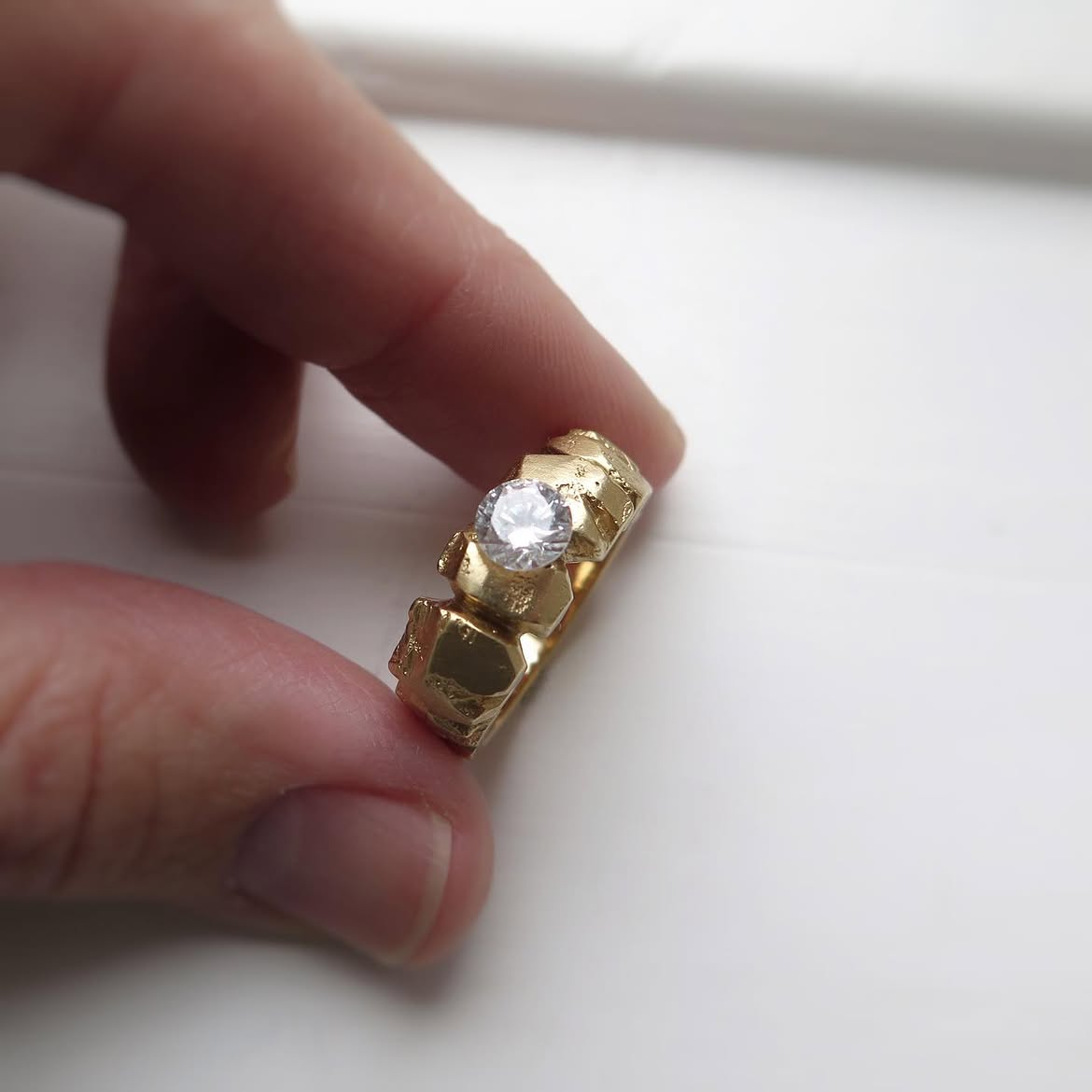 Vintage1.5ct Round Cut Chunky Solitaire Ring