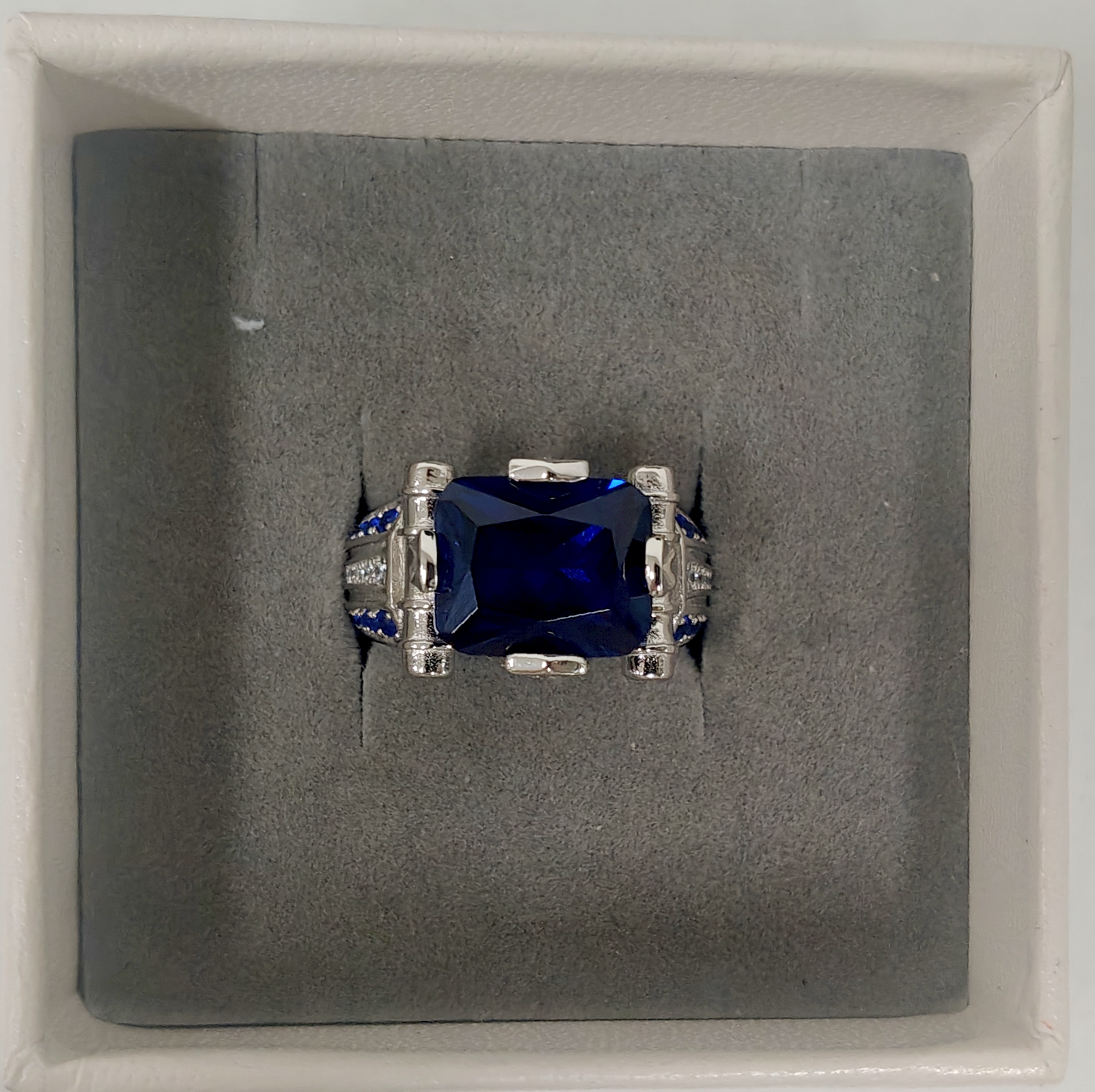 4ct Modern Design Blue Sapphire Ring for Men