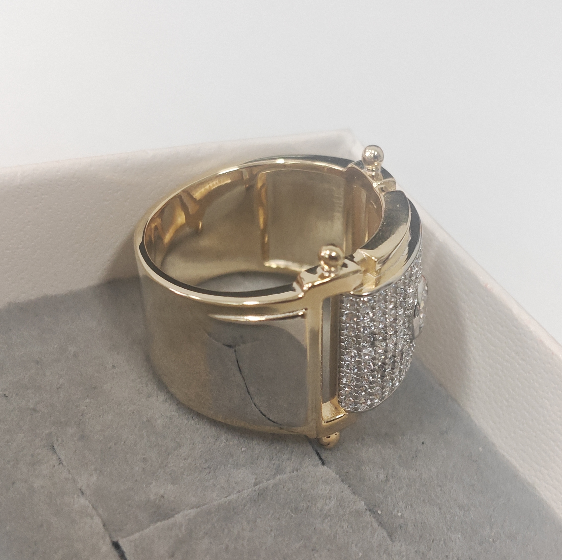 1ct Round Cut Pave Set Yellow Gold Men's Ring