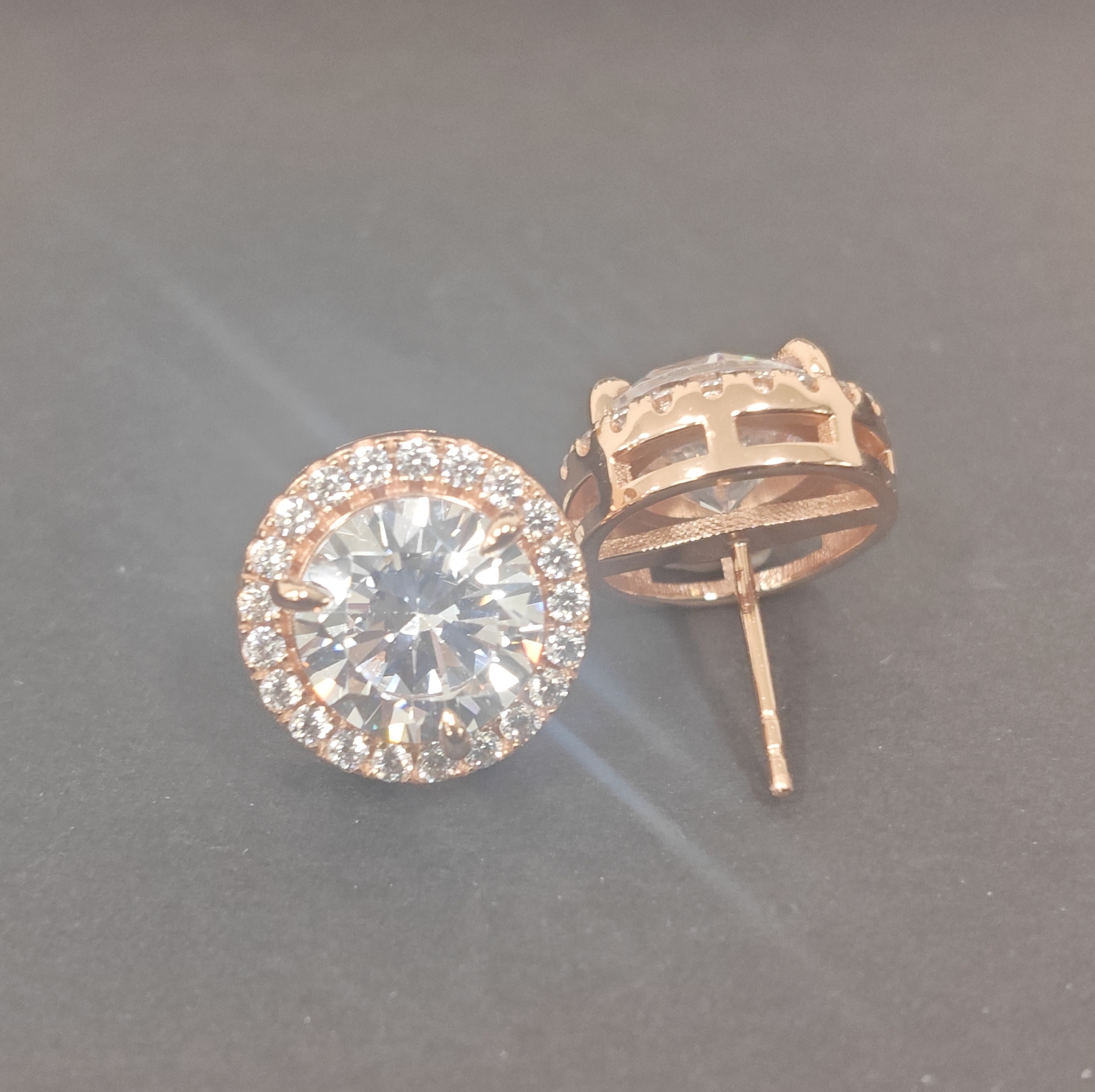 8.5ctw Round-cut Super Shiny Sterling Silver Plated With Rose Gold Handmade Studs
