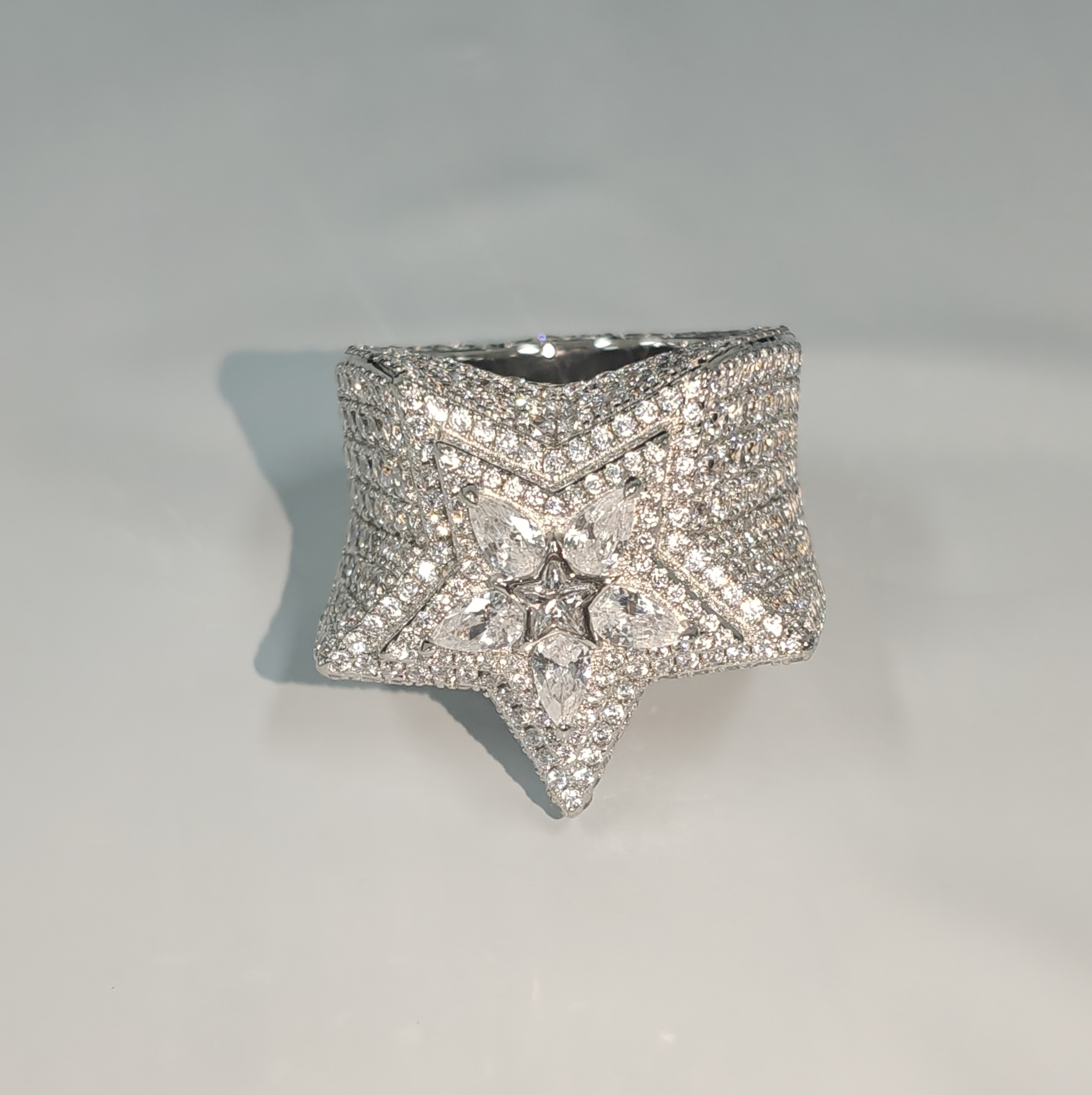 23ct Pear-shaped Diamond Inlaid Luxury Sterling Silver Five-pointed Star Shape Handmade Men's Ring