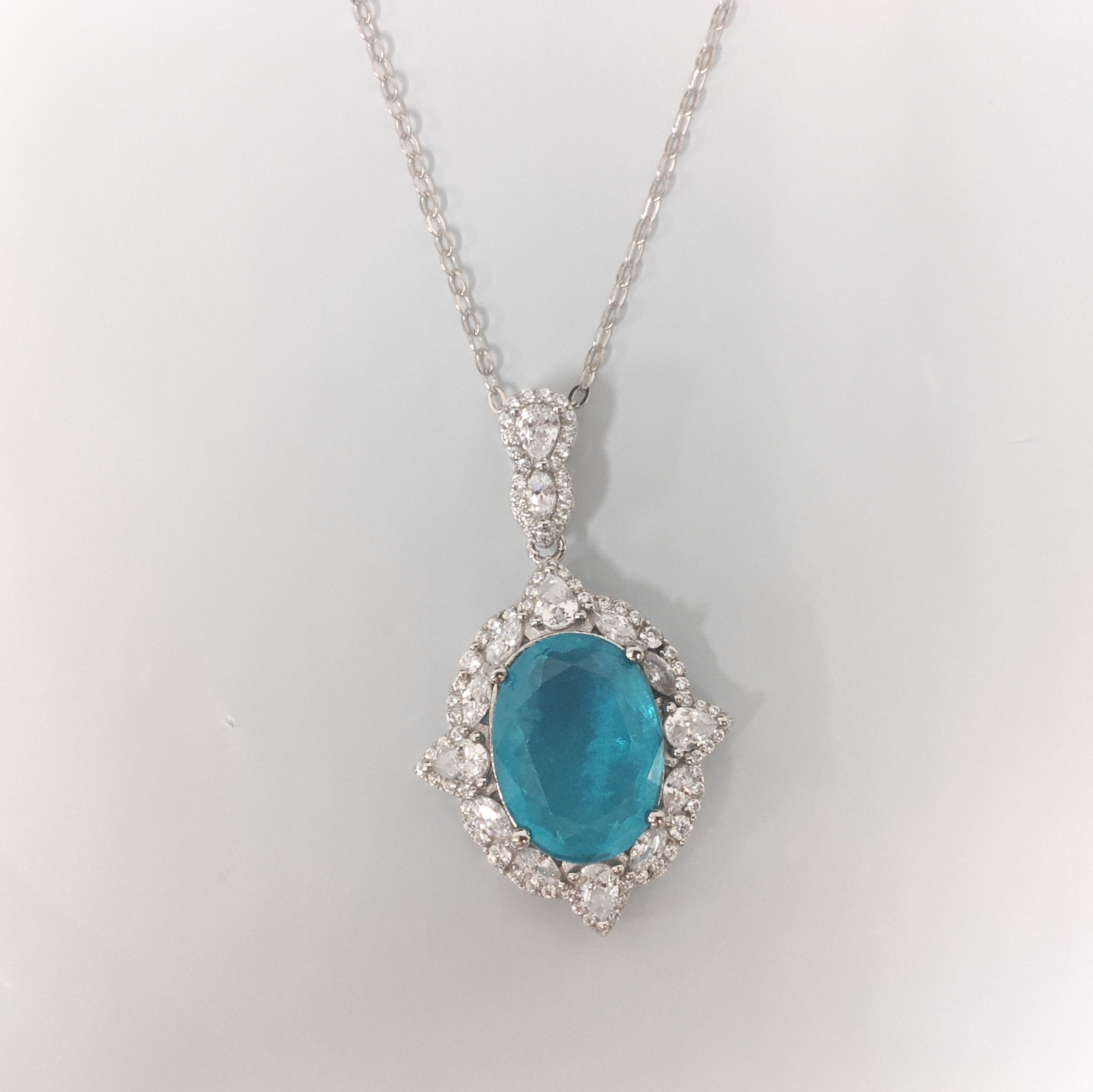 Sterling Silver Luxurious Paraiba Round With Oval Cut Necklace