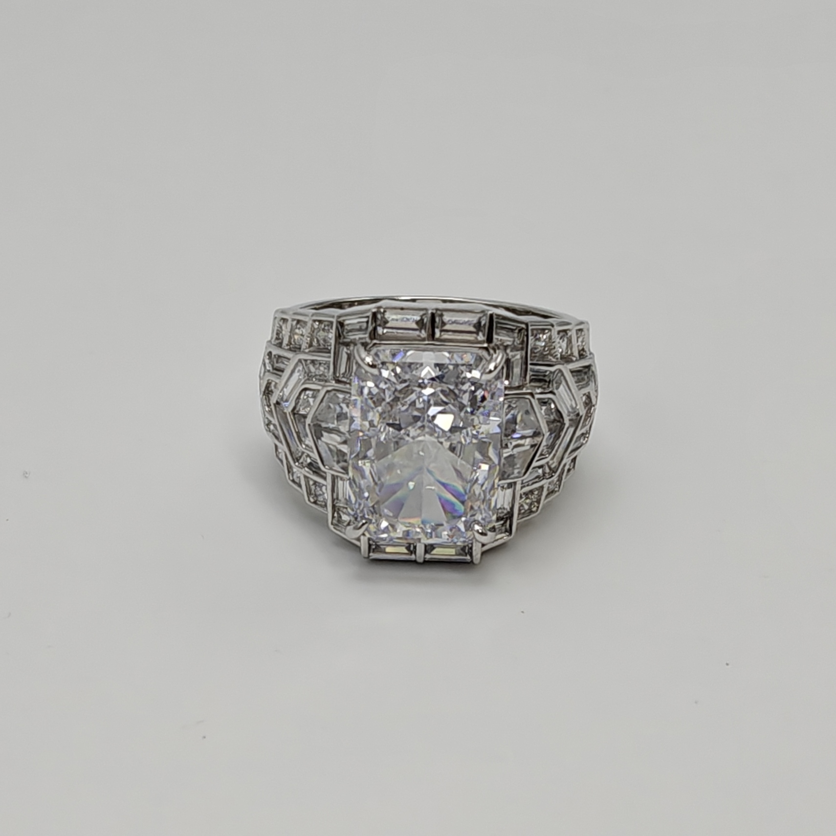 Stunning 10ct Radiant Cut White Stone Ring  for Men