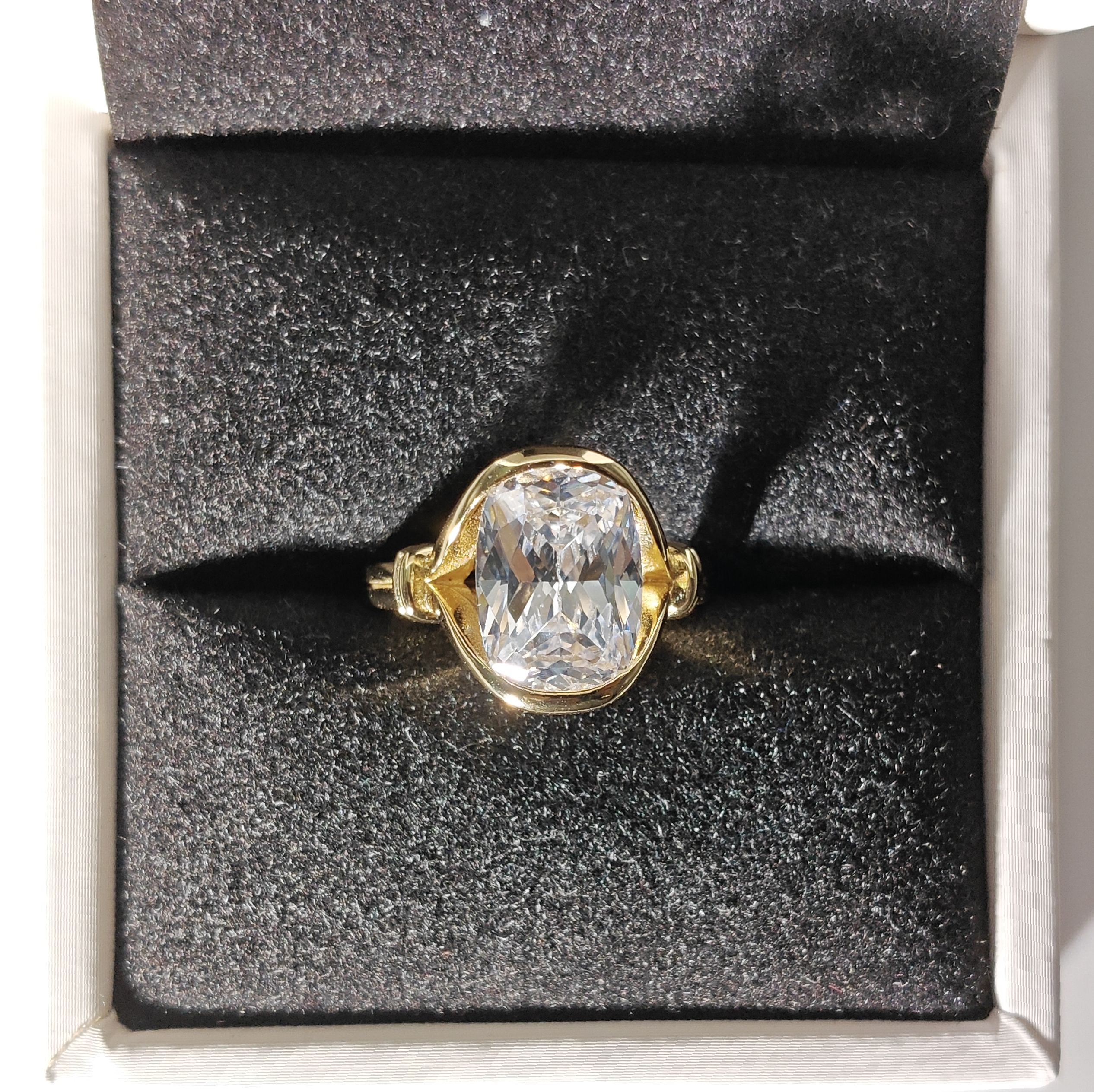 Knot Design 4.35ct Old Mine Cushion Ring