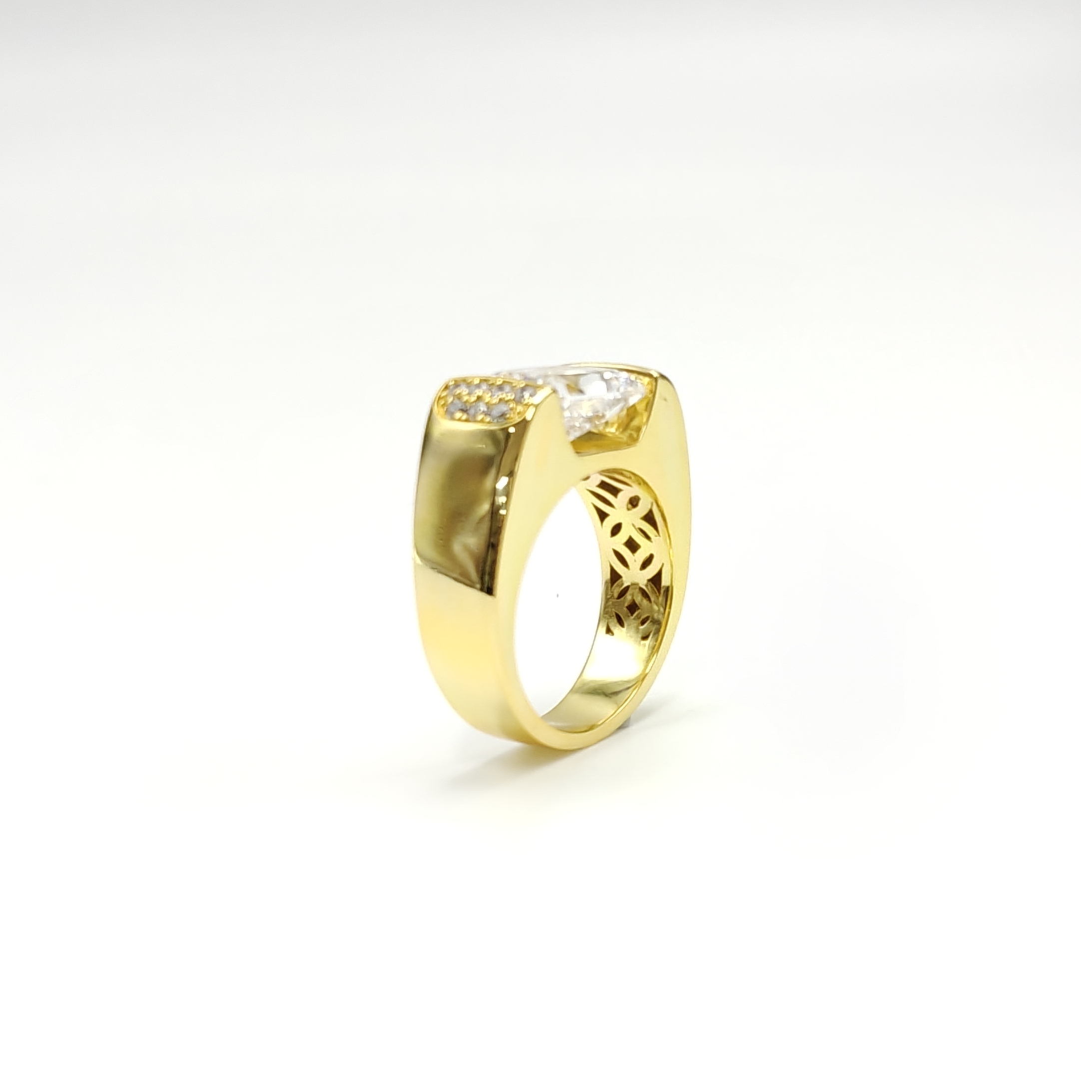 4.13ct Men's Radiant Cut Moissanite Ring
