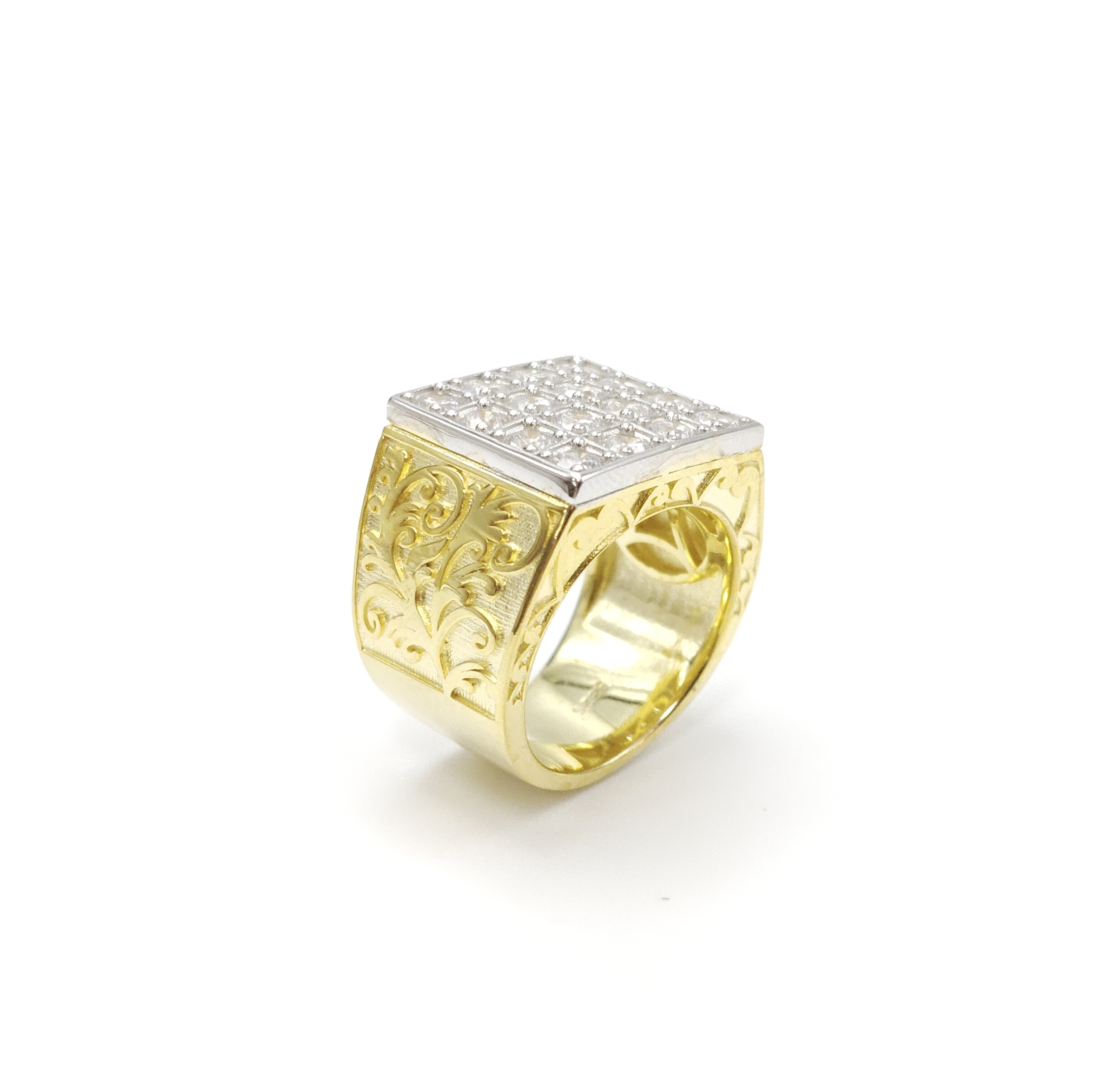Two-tone Round Cut Moissanite Ring