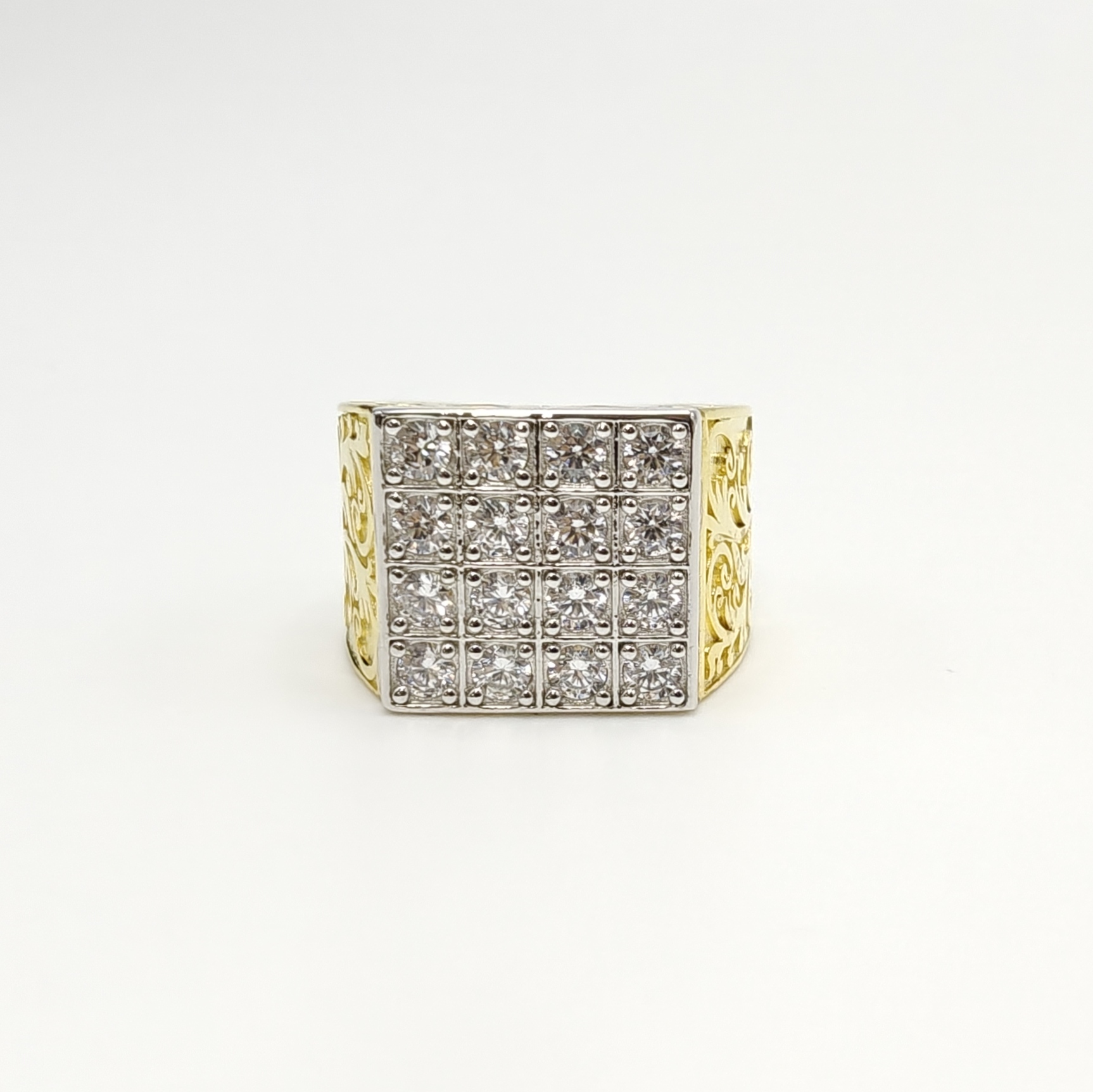 Two-tone Round Cut Moissanite Ring