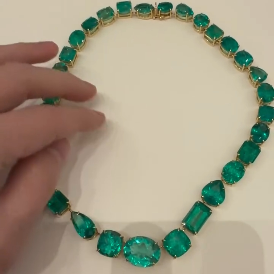 Mixed Cut Emerald Necklace Choker