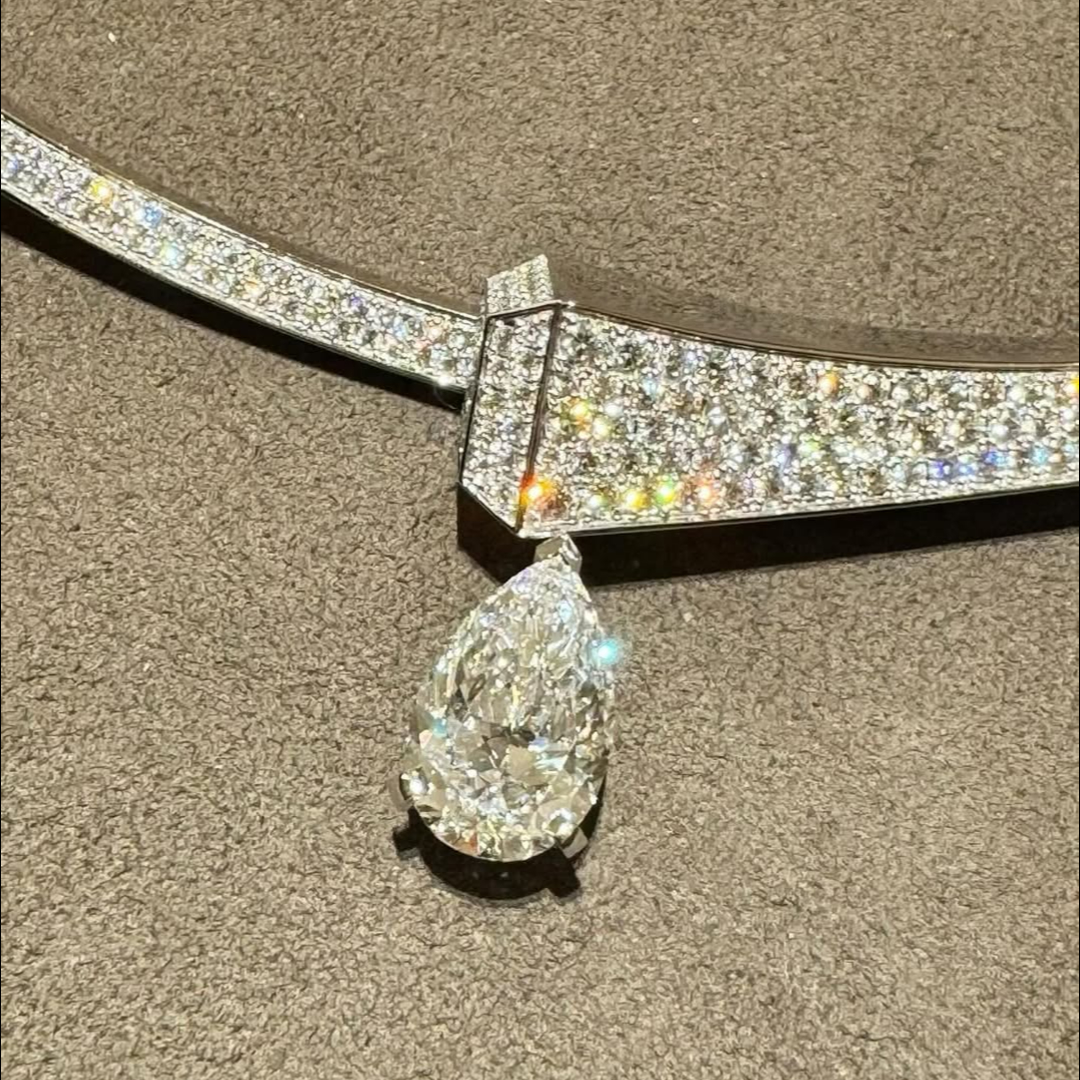 21.75ctw Pear Cut White Sapphire Necklace Choker