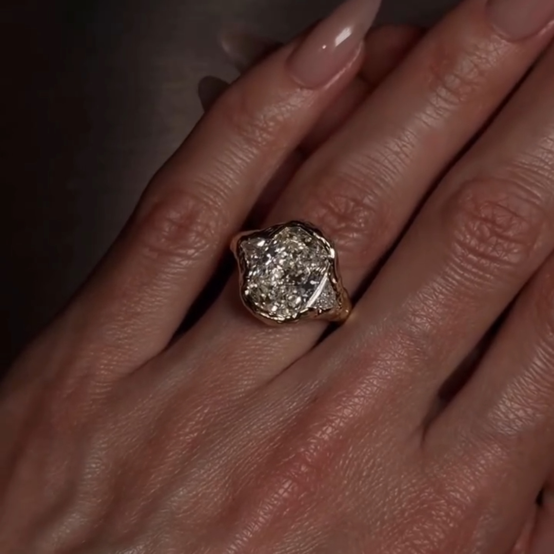 4ct Retro Design Cushion Cut White Stone Ring