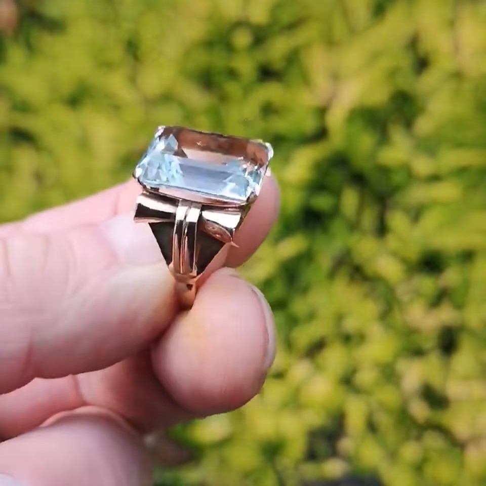 7ct Emerald Cut Aquamarine Ring in Rose Gold