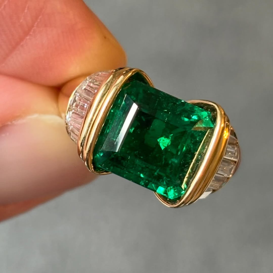Retro Design 5ct Asscher Cut Emerald Ring