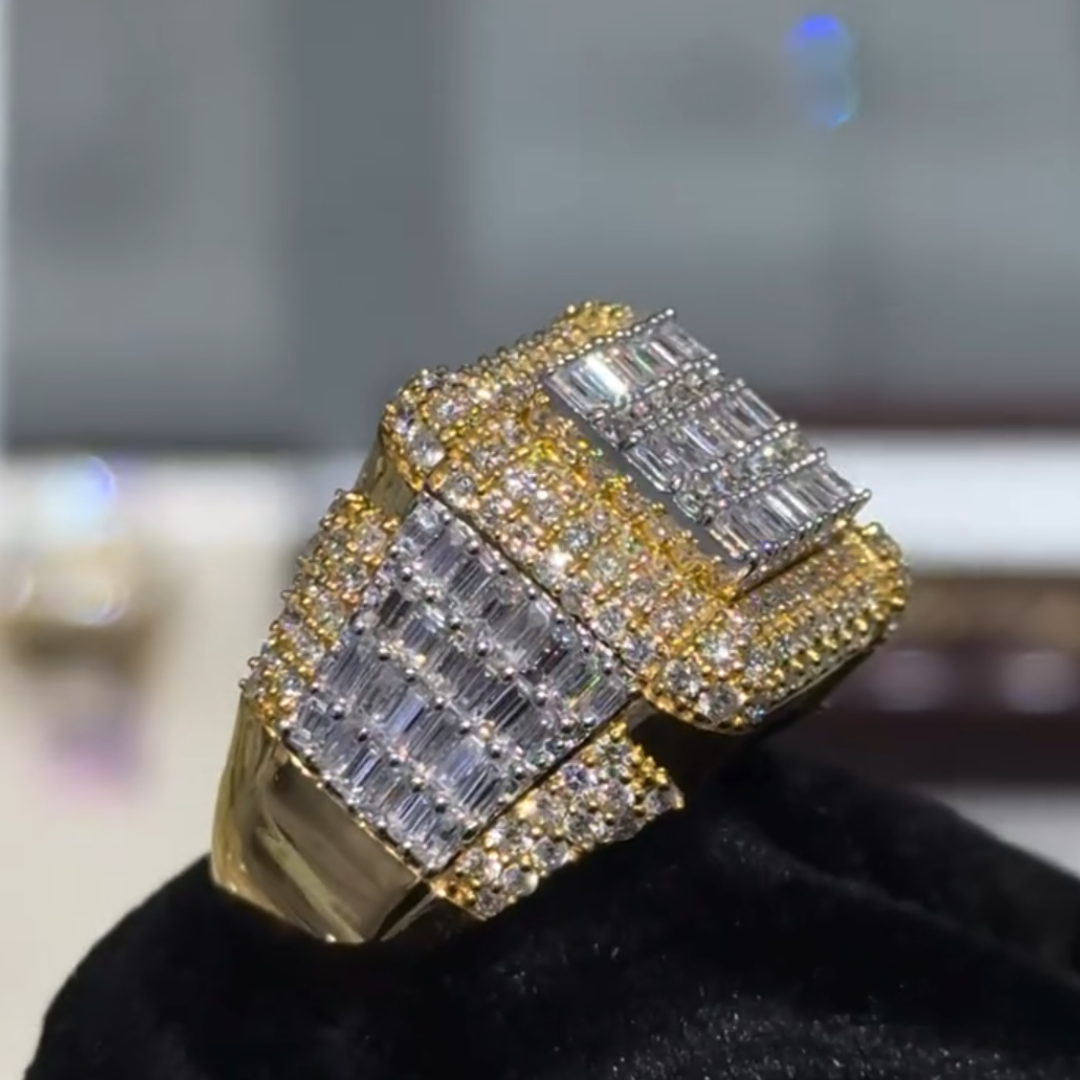 13.7ctw White Stone Pinky Ring In Baguettes 