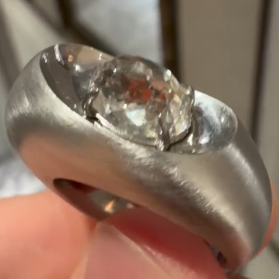 Unique Design 2ct Oval Cut White Stone Ring