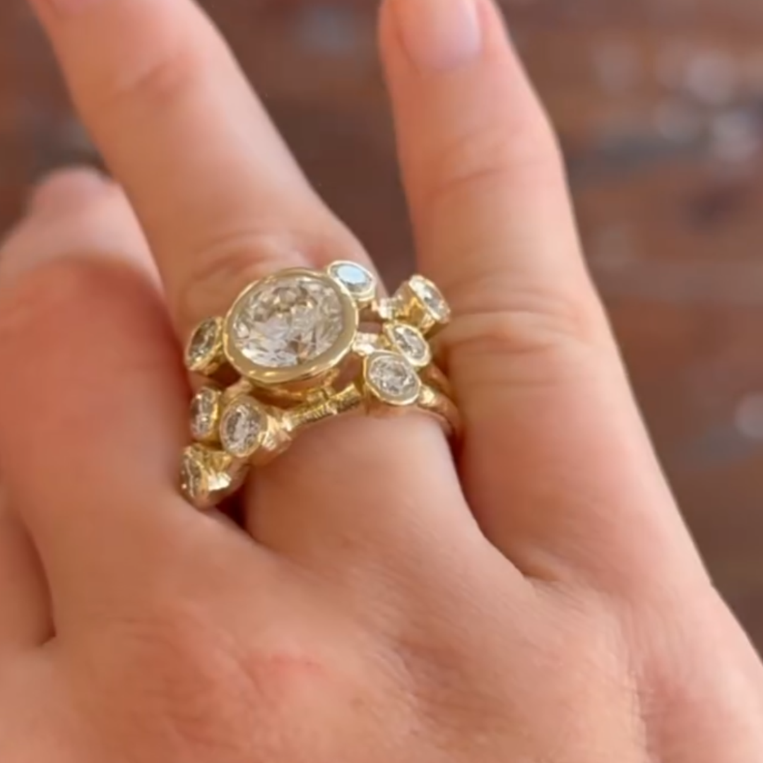 4.65ctw Vitange Design White Stone Trilogy Ring