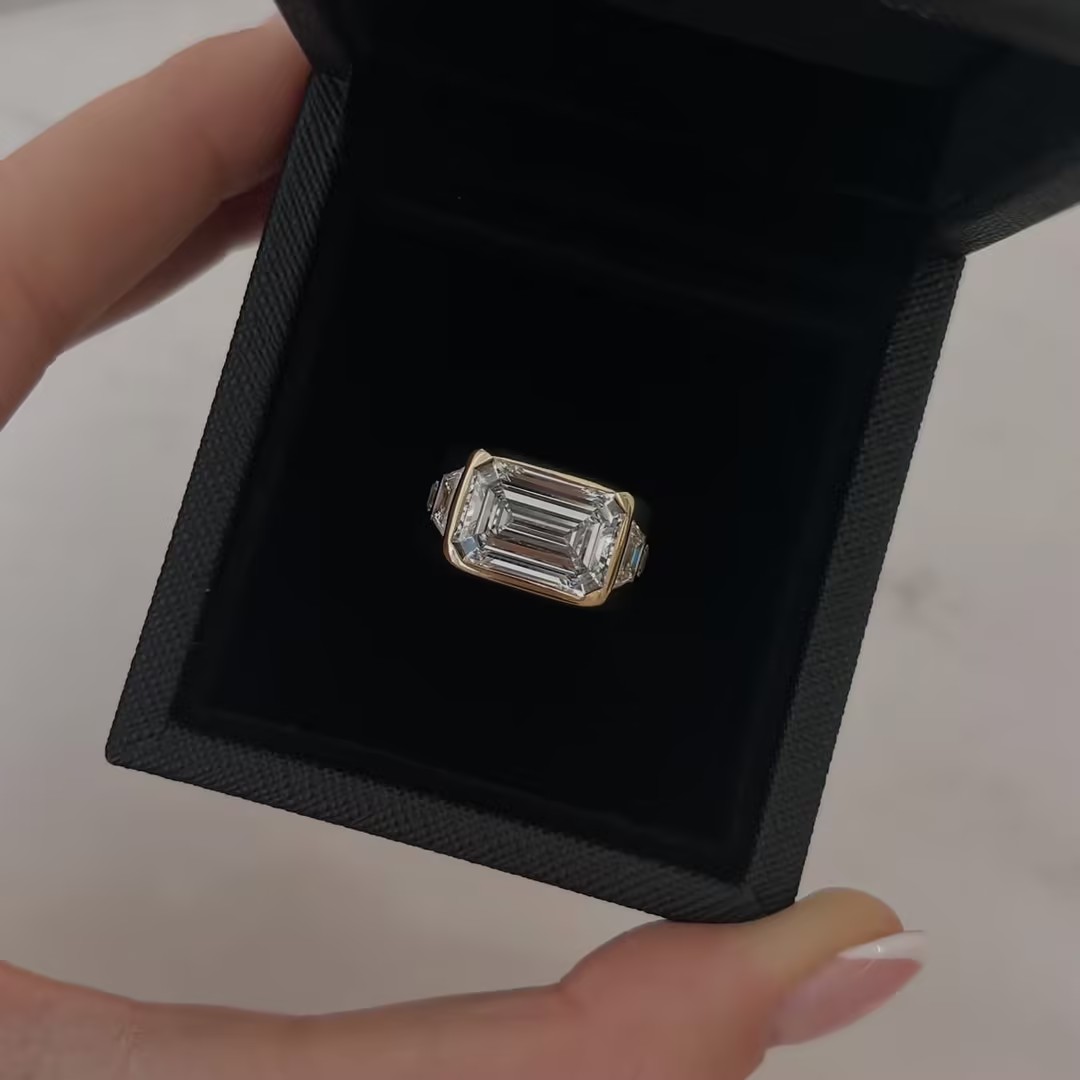 Bezel Setting Men's 7.5ct Emerald Cut White Stone Ring