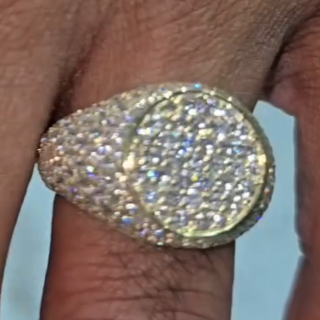 13.75ctw Men's Iced Out White Stone Ring