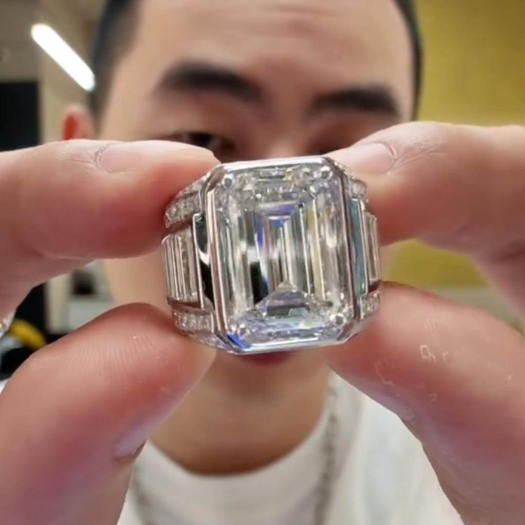 10ct Emerald Cut White Stone Ring