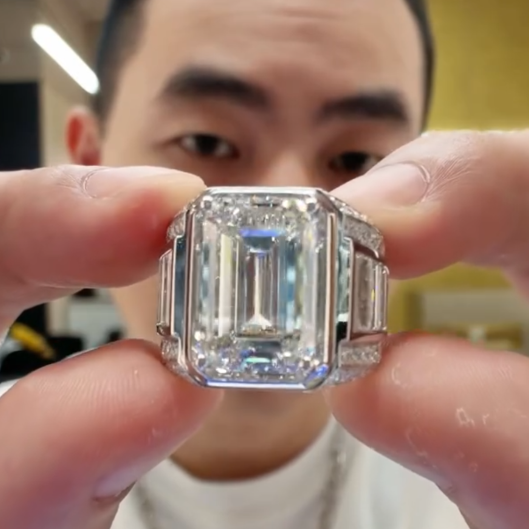 10ct Emerald Cut White Stone Ring