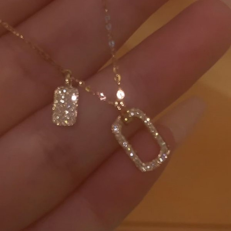 Independent Designe “Tag" White Round Gem Concise Necklece