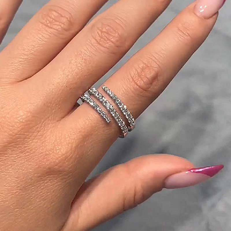 1.0 Carat Unique Round Cut Wedding Band