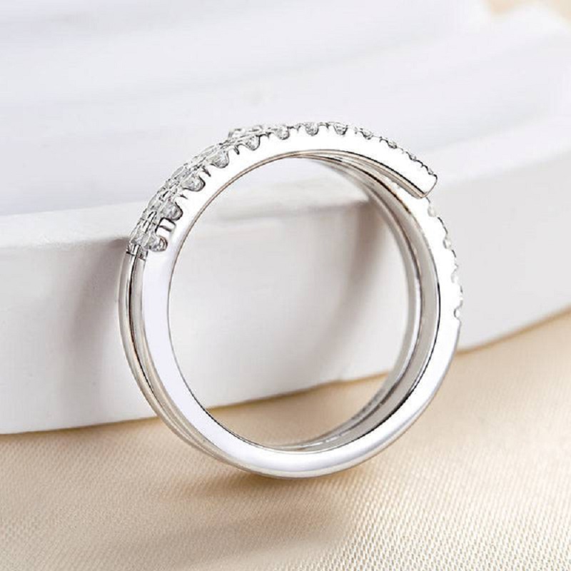 1.0 Carat Unique Round Cut Wedding Band