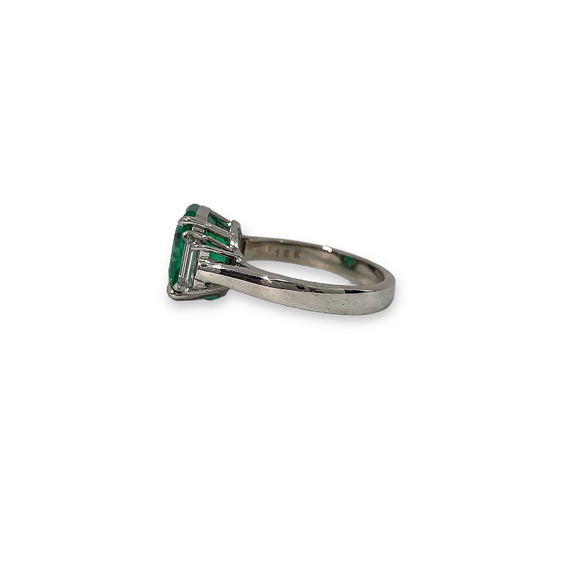 3.05CT Classic Three Stone Emerald Cut Side Diamond Platinum Ring
