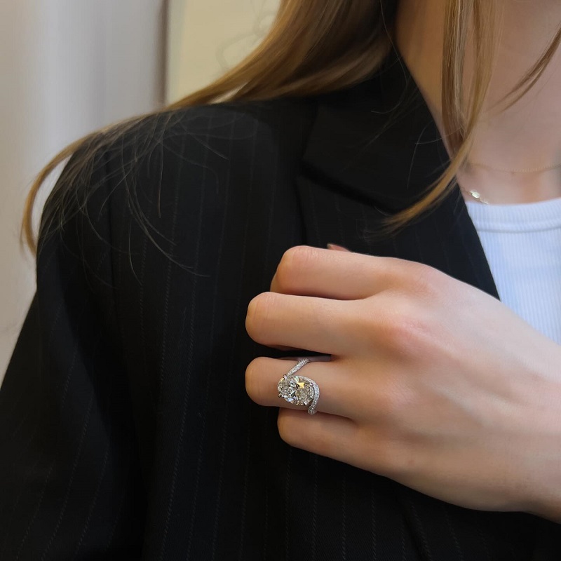 5.0 Carats Oval Cut Diamond Paired Micro Pave Wedding Engagement Ring