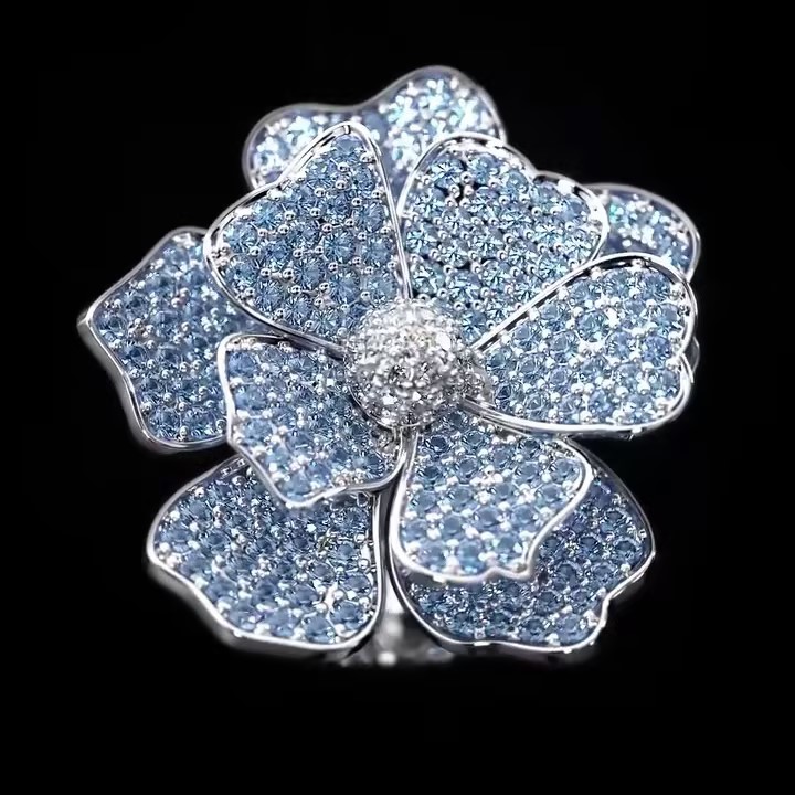 7.95ct Luxury Flower Design Cocktail Ring-Blue Stone