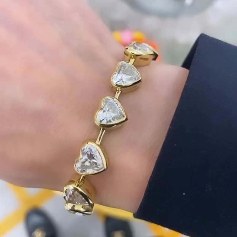 18ctw Heart Cut White Sapphire Yellow Gold Bracelet